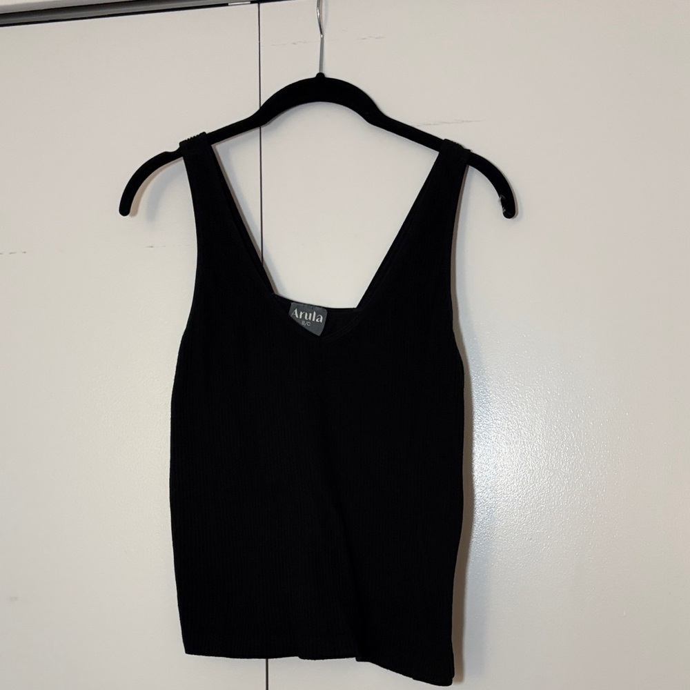 ARULA Black Ribbed Tank Top